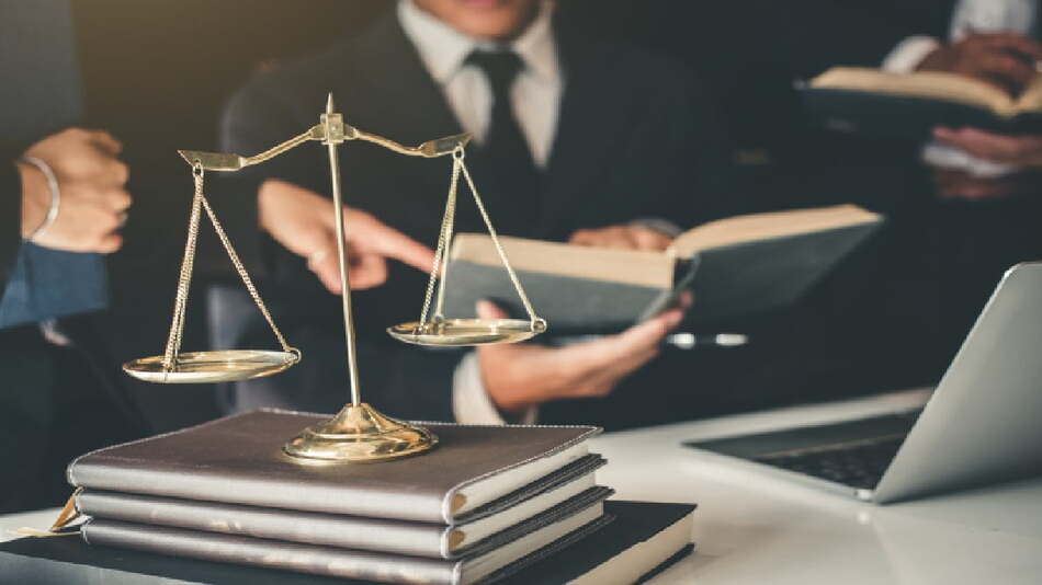 Nuestro equipo cuenta con años de experiencia en diversas áreas del derecho